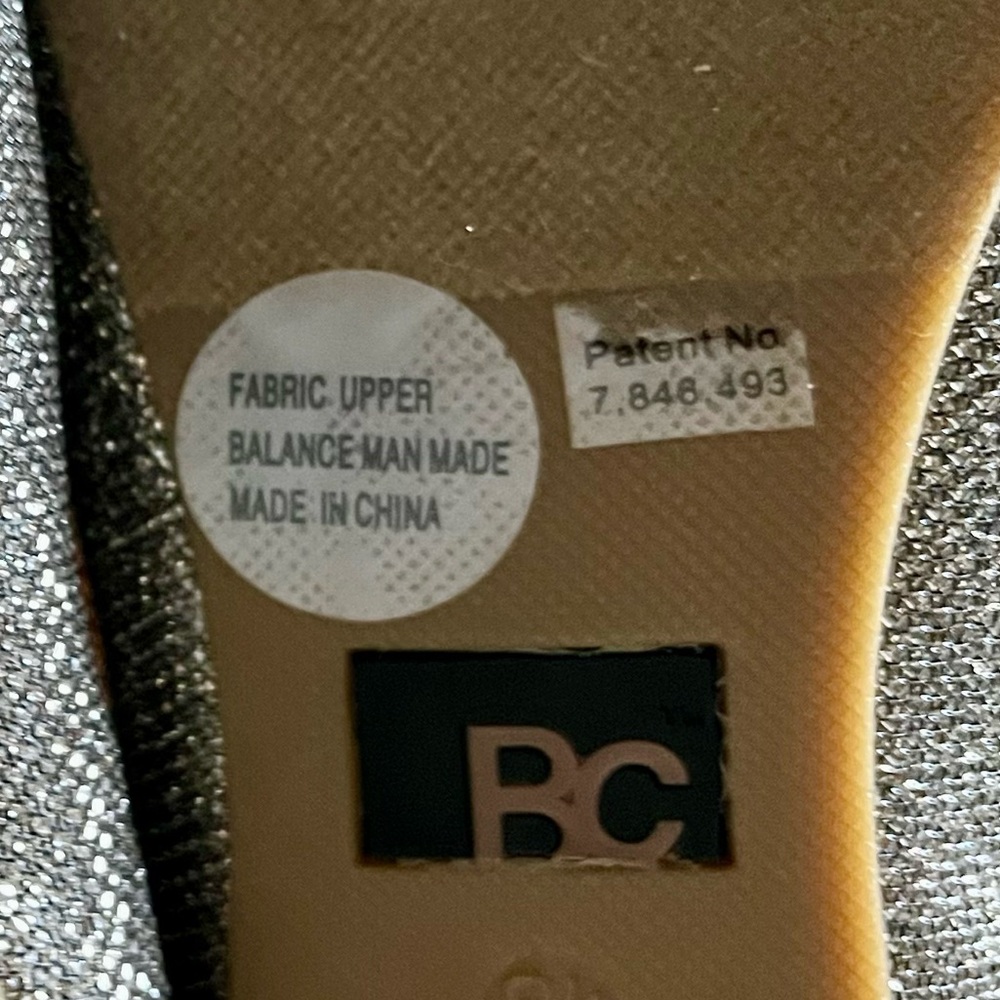 BC FOOTWEAR GLITTERY GOLD FLATS - Picture 6 of 7
